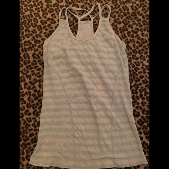 Zella workout top - Picture 1 of 2